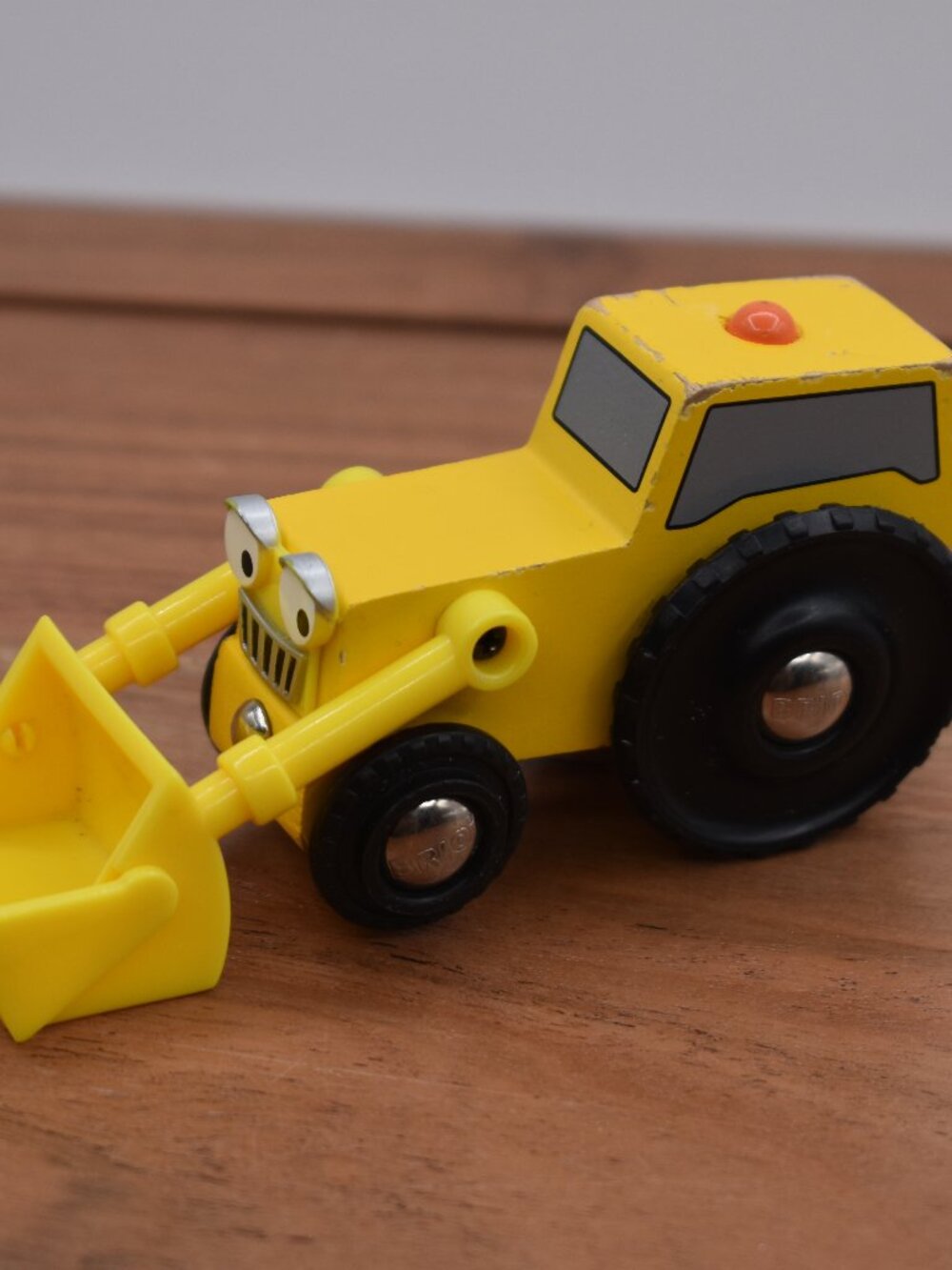 Brio Bob The Builder Scoop Bulldozer Wooden Toy Wooden Railway Compatible